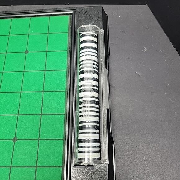 Vintage Gabriel 1977 Othello Game #76390 Strategy Boardgame Made In The USA Fun - Picture 7 of 8